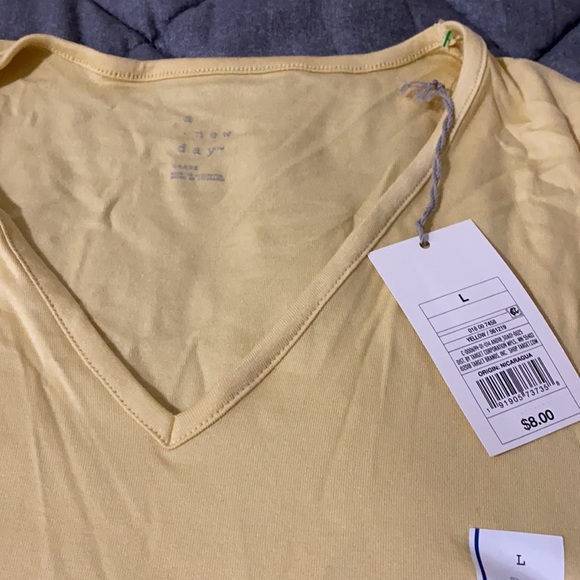 A new day top new with tag - Picture 2 of 2